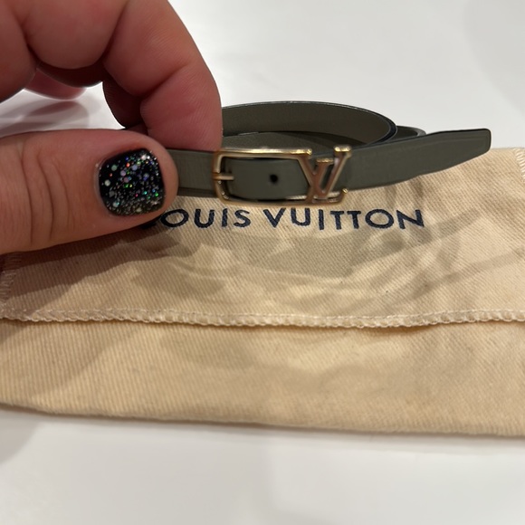 Louis Vuitton double wrap Leather Buckle bracelet - Picture 5 of 5